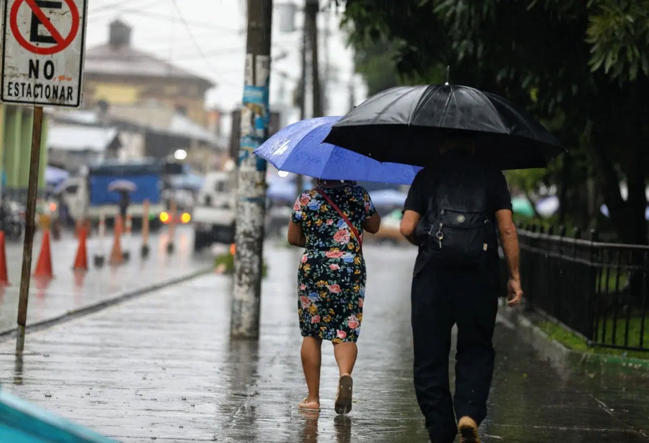 Lluvias marcarán el clima este sábado en gran parte de El Salvador.