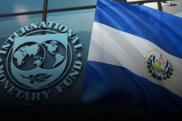 El Salvador logra crecimiento económico del 4% en 2025, superando proyecciones del FMI y Banco Mundial
